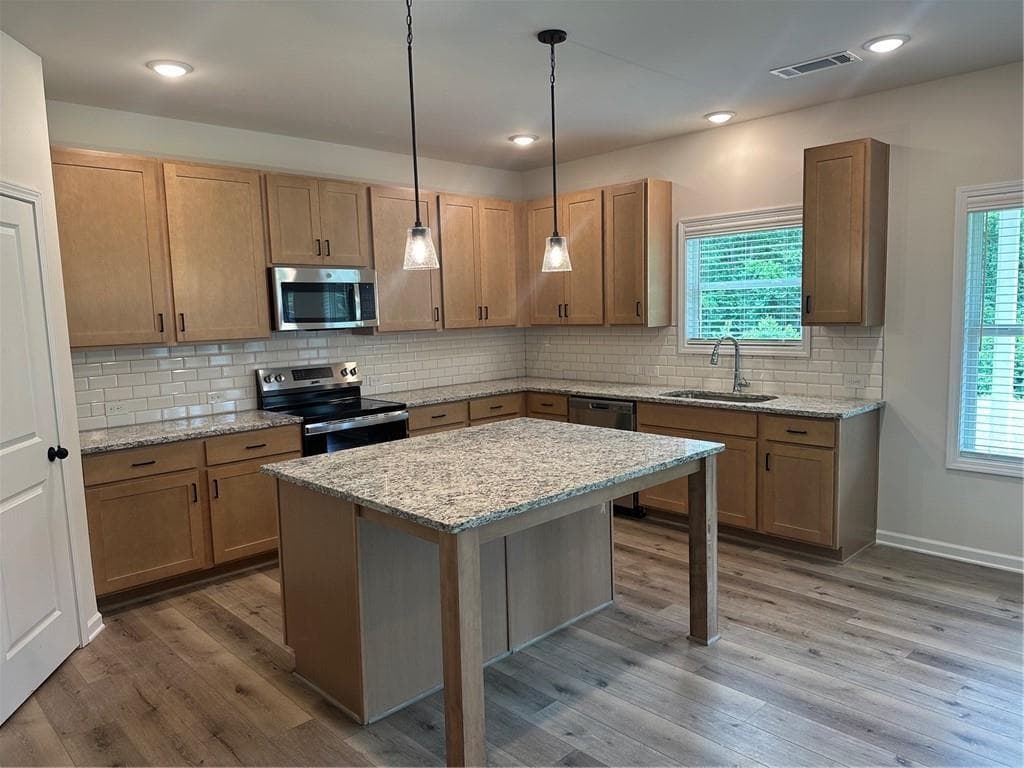 5 bedroom, 3 bathroom, 3,150 sq ft single family residence for rent at 326 Rodeo Drive, Auburn, GA 30011 for $2,675 a month — photo 7