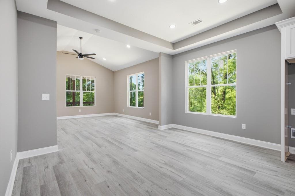 3 bedroom, 2 bathroom, 1,650 sq ft single family residence for sale at 171 N DALE Street, Calhoun, GA 30701 — photo 3