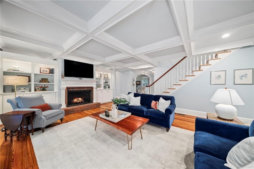 6 bedroom, 6 bathroom, 7,150 sq ft single family residence under contract at 2610 Hopewell Plantation Drive, Alpharetta, GA 30004 — photo 10