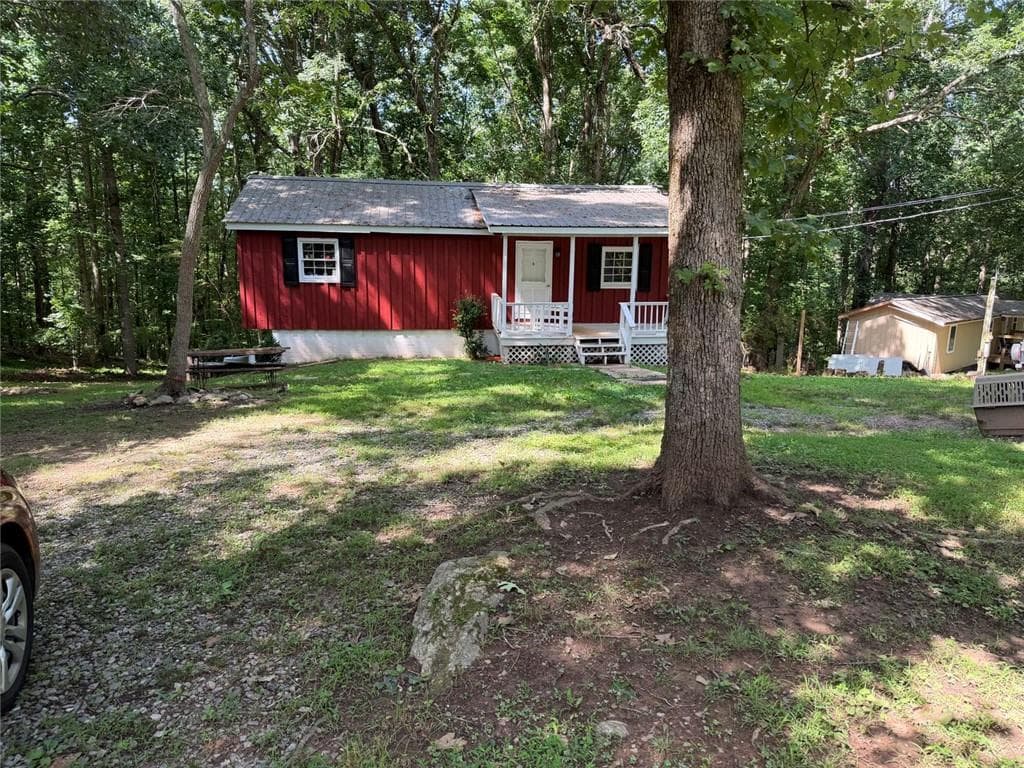 2 bedroom, 1 bathroom, 720 sq ft single family residence under contract at 4169 C Rogers Road, Gainesville, GA 30506 — photo 2