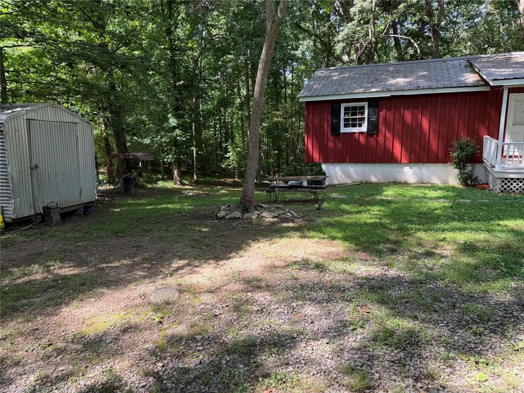 2 bedroom, 1 bathroom, 720 sq ft single family residence under contract at 4169 C Rogers Road, Gainesville, GA 30506 — photo 3