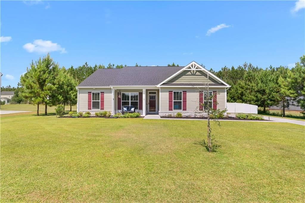 3 bedroom, 2 bathroom, 1,636 sq ft single family residence for sale at 426 Old Whitaker Way, Statesboro, GA 30461 — photo 2