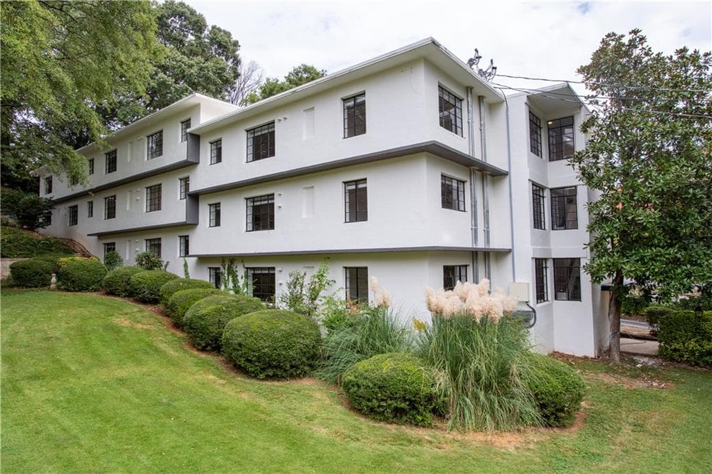 1 bedroom, 1 bathroom, 750 sq ft apartment for rent at 41 25th Street 8, Atlanta, GA 30309 for $1,485 a month
