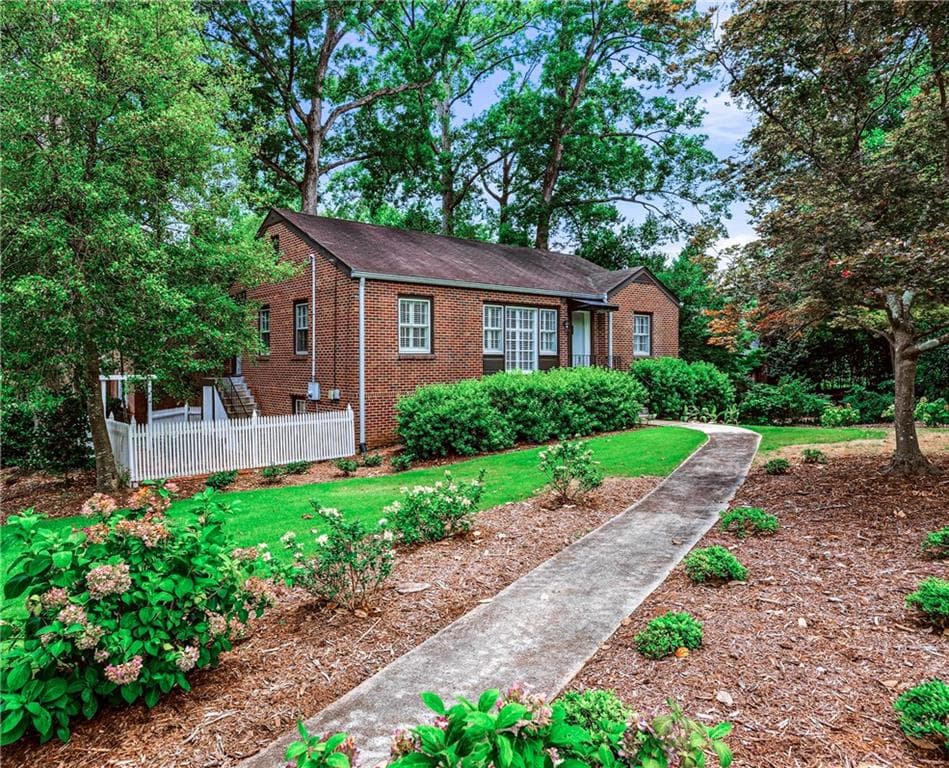 4 bedroom, 2 bathroom, 2,465 sq ft single family residence under contract at 1893 N Decatur Road, Atlanta, GA 30307 — photo 3
