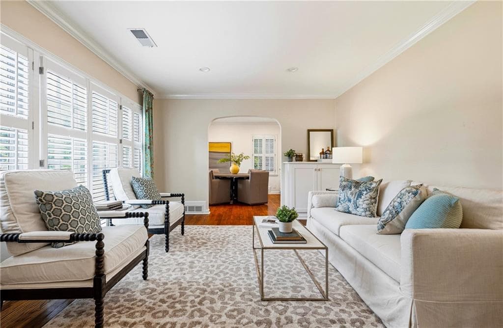 4 bedroom, 2 bathroom, 2,465 sq ft single family residence under contract at 1893 N Decatur Road, Atlanta, GA 30307 — photo 4