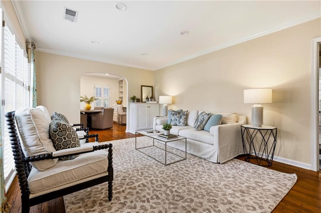 4 bedroom, 2 bathroom, 2,465 sq ft single family residence under contract at 1893 N Decatur Road, Atlanta, GA 30307 — photo 5