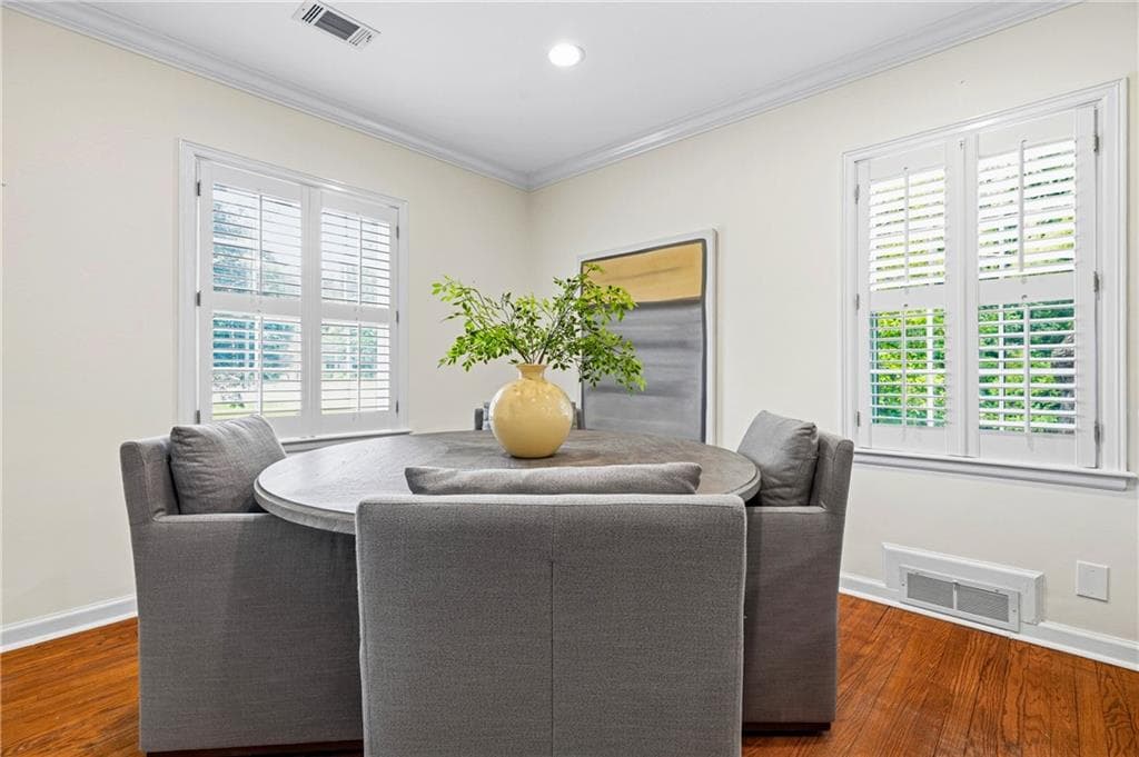 4 bedroom, 2 bathroom, 2,465 sq ft single family residence under contract at 1893 N Decatur Road, Atlanta, GA 30307 — photo 8