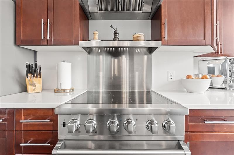 3 bedroom, 3 bathroom, 2,002 sq ft condominium for sale at 855 Peachtree Street 2013, Atlanta, GA 30308 — photo 8