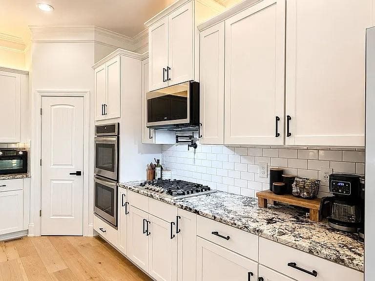4 bedroom, 4 bathroom, 2,564 sq ft single family residence for sale at 532 Black Horse Circle, Canton, GA 30114 — photo 7