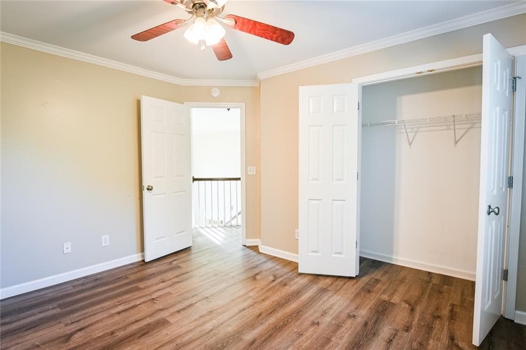 6 bedroom, 4 bathroom, 4,244 sq ft single family residence for sale at 7110 Dressage Way, Cumming, GA 30040 — photo 7