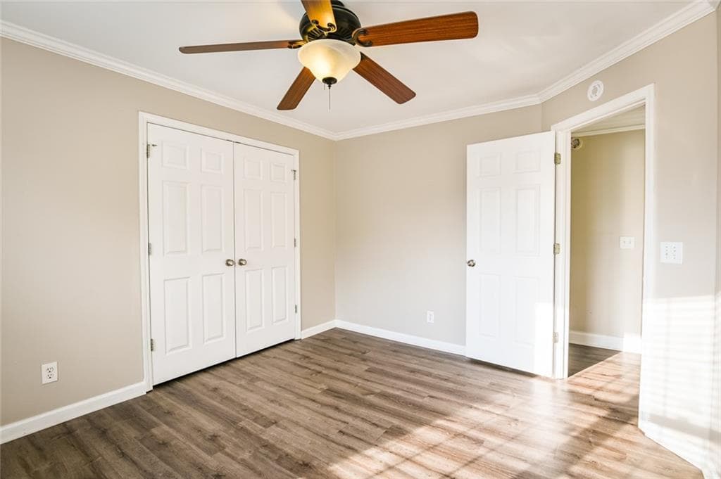 6 bedroom, 4 bathroom, 4,244 sq ft single family residence for sale at 7110 Dressage Way, Cumming, GA 30040 — photo 10