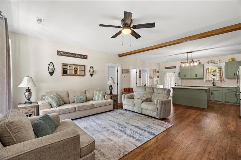 3 bedroom, 2 bathroom, 1,600 sq ft single family residence for sale at 415 W Fort Street, Chatsworth, GA 30705 — photo 2