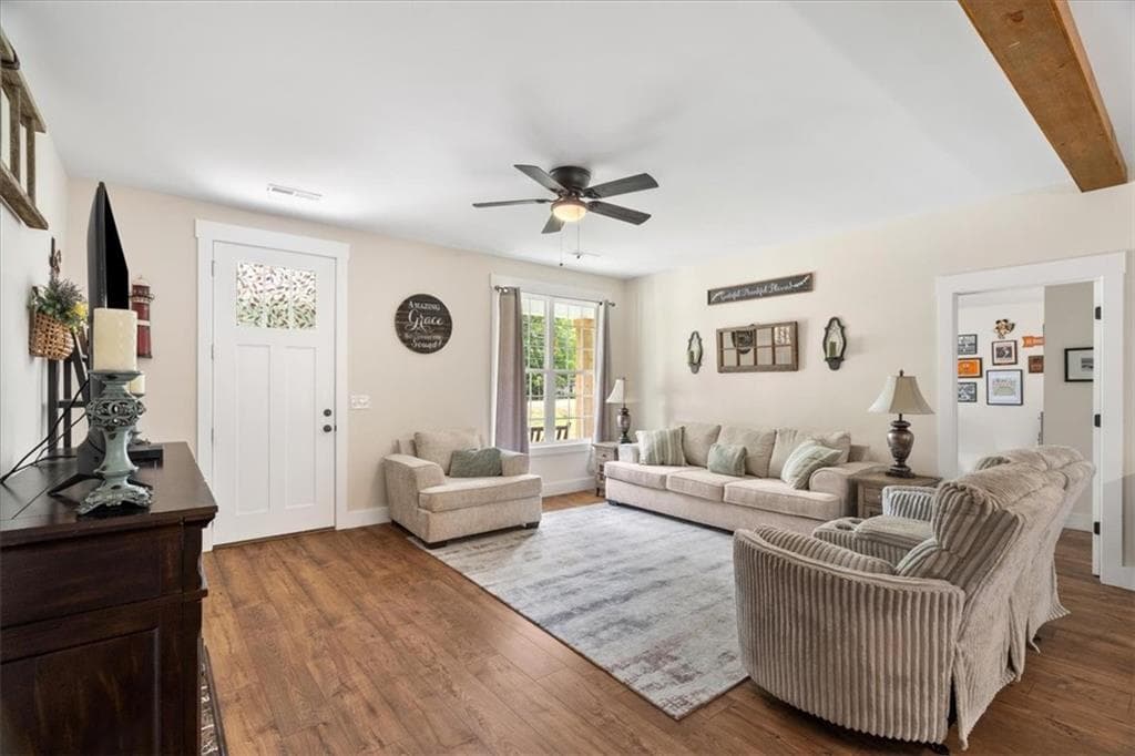 3 bedroom, 2 bathroom, 1,600 sq ft single family residence for sale at 415 W Fort Street, Chatsworth, GA 30705 — photo 5