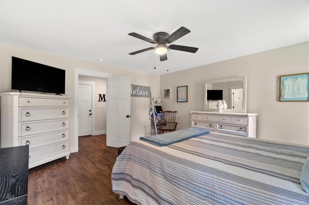 3 bedroom, 2 bathroom, 1,600 sq ft single family residence for sale at 415 W Fort Street, Chatsworth, GA 30705 — photo 10
