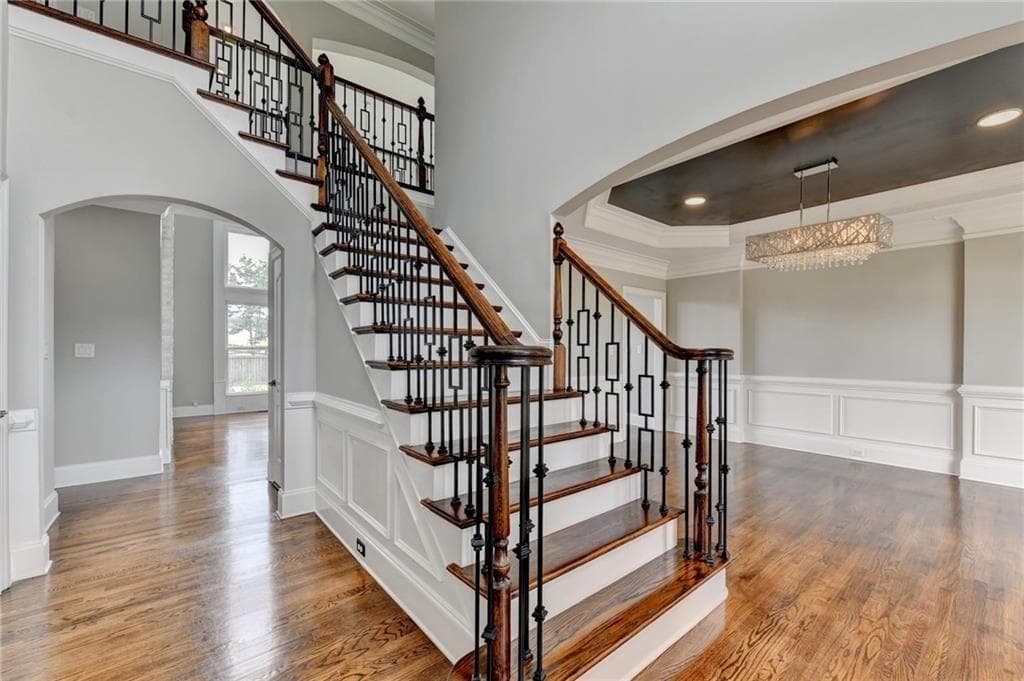 6 bedroom, 6 bathroom, 6,772 sq ft single family residence for sale at 2241 Hunters Green Drive, Lawrenceville, GA 30043 — photo 6