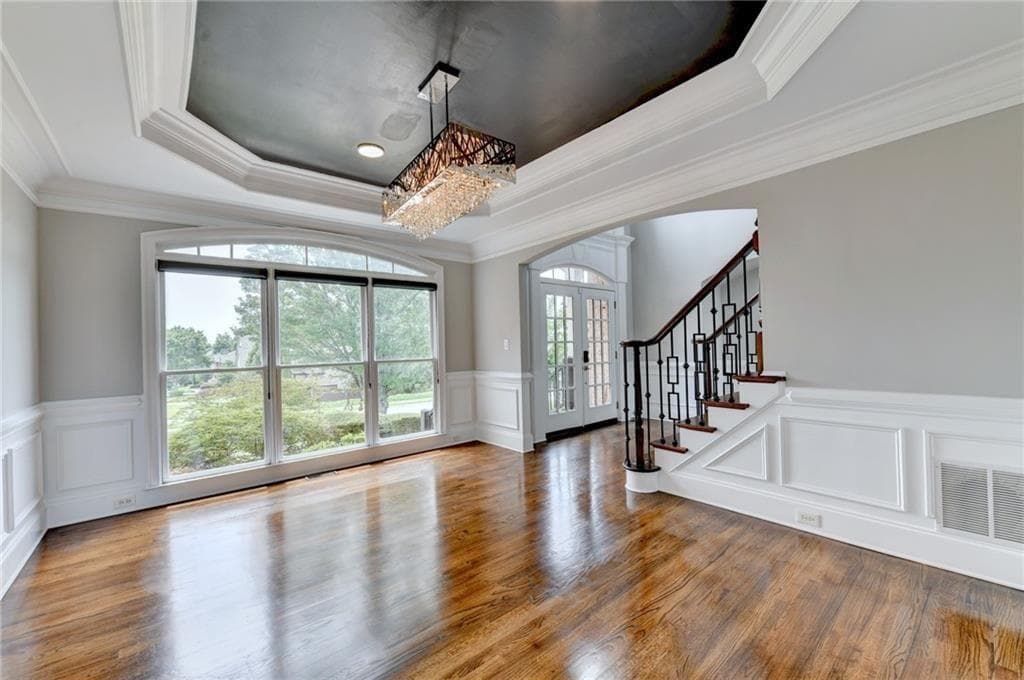 6 bedroom, 6 bathroom, 6,772 sq ft single family residence for sale at 2241 Hunters Green Drive, Lawrenceville, GA 30043 — photo 8