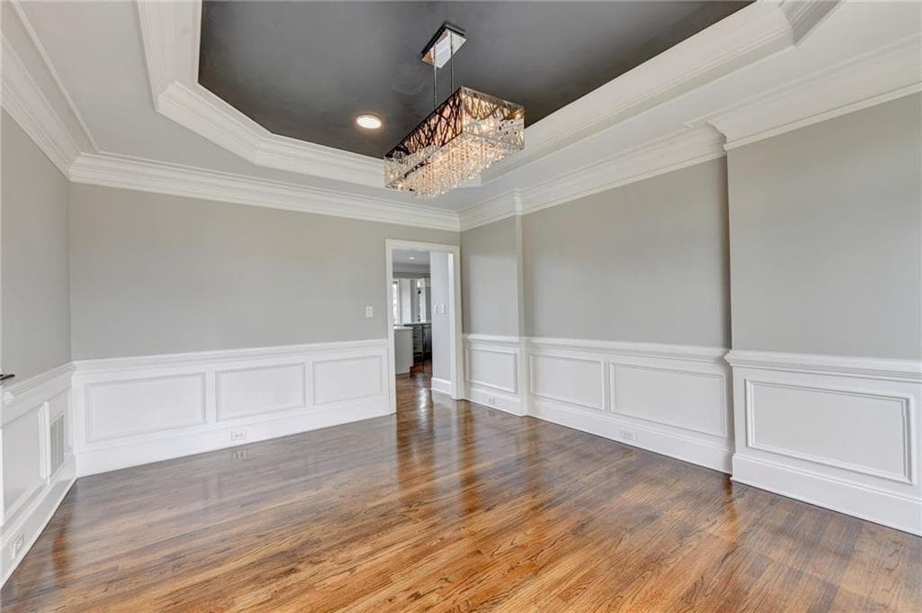 6 bedroom, 6 bathroom, 6,772 sq ft single family residence for sale at 2241 Hunters Green Drive, Lawrenceville, GA 30043 — photo 9