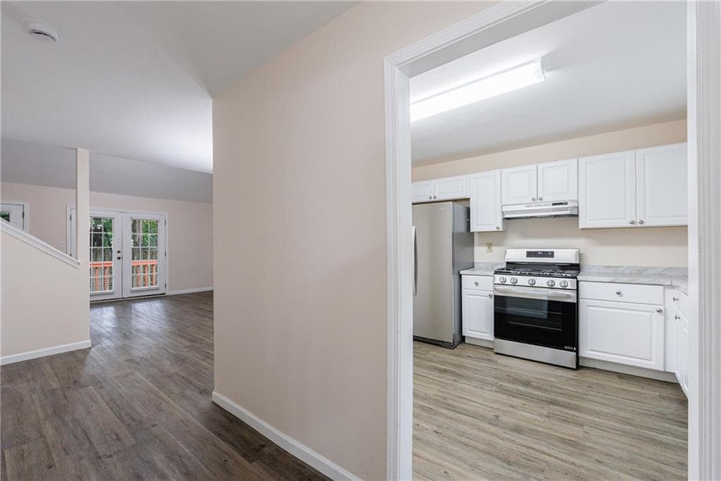 2 bedroom, 2 bathroom, 1,232 sq ft townhouse for rent at 1248 Falling Water Drive, Smyrna, GA 30080 for $1,895 a month — photo 3