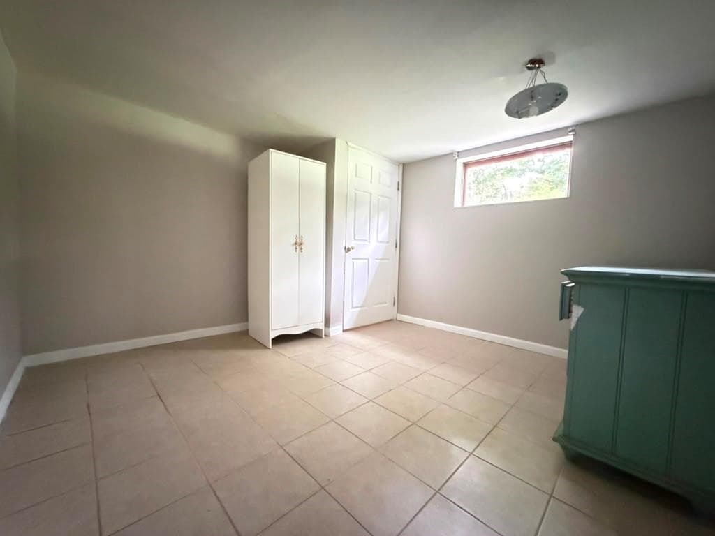 5 bedroom, 3 bathroom, 1,989 sq ft single family residence for sale at 3061 Jett Drive, Atlanta, GA 30340 — photo 9