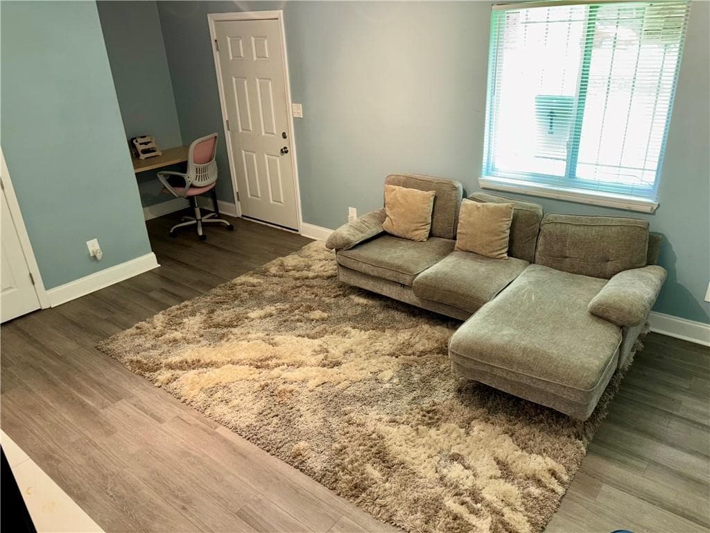 3 bedroom, 2 bathroom, 1,134 sq ft condominium for sale at 13 Peyton Place, Atlanta, GA 30311 — photo 2