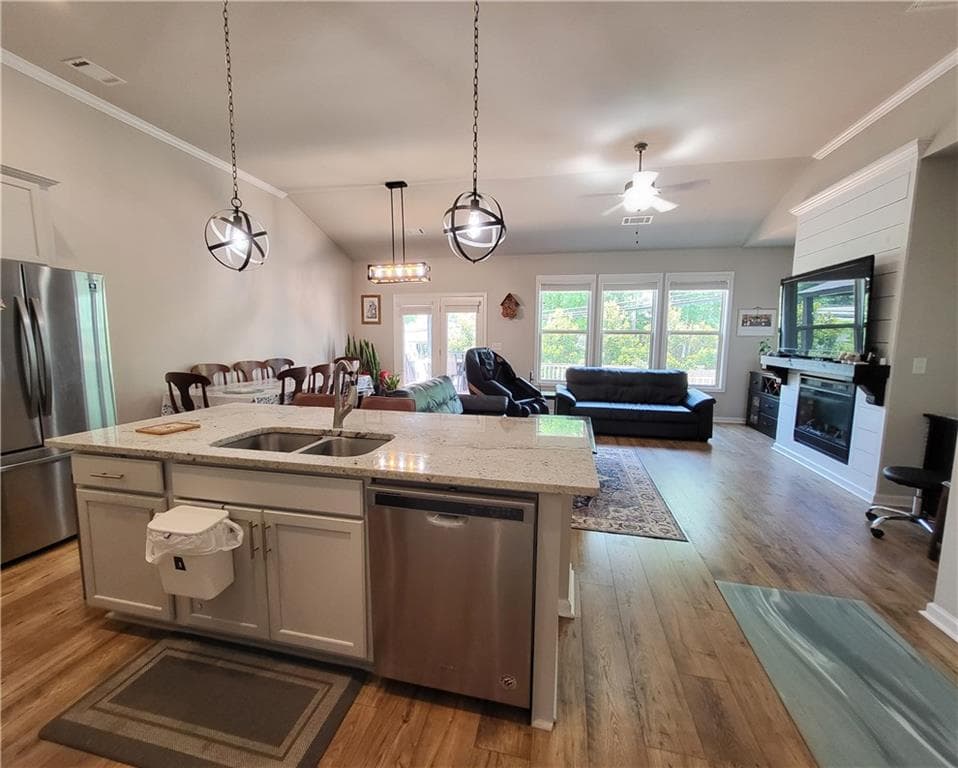 3 bedroom, 2 bathroom, 1,691 sq ft single family residence for rent at 5414 Town Square Way, Flowery Branch, GA 30542 for $2,400 a month — photo 8