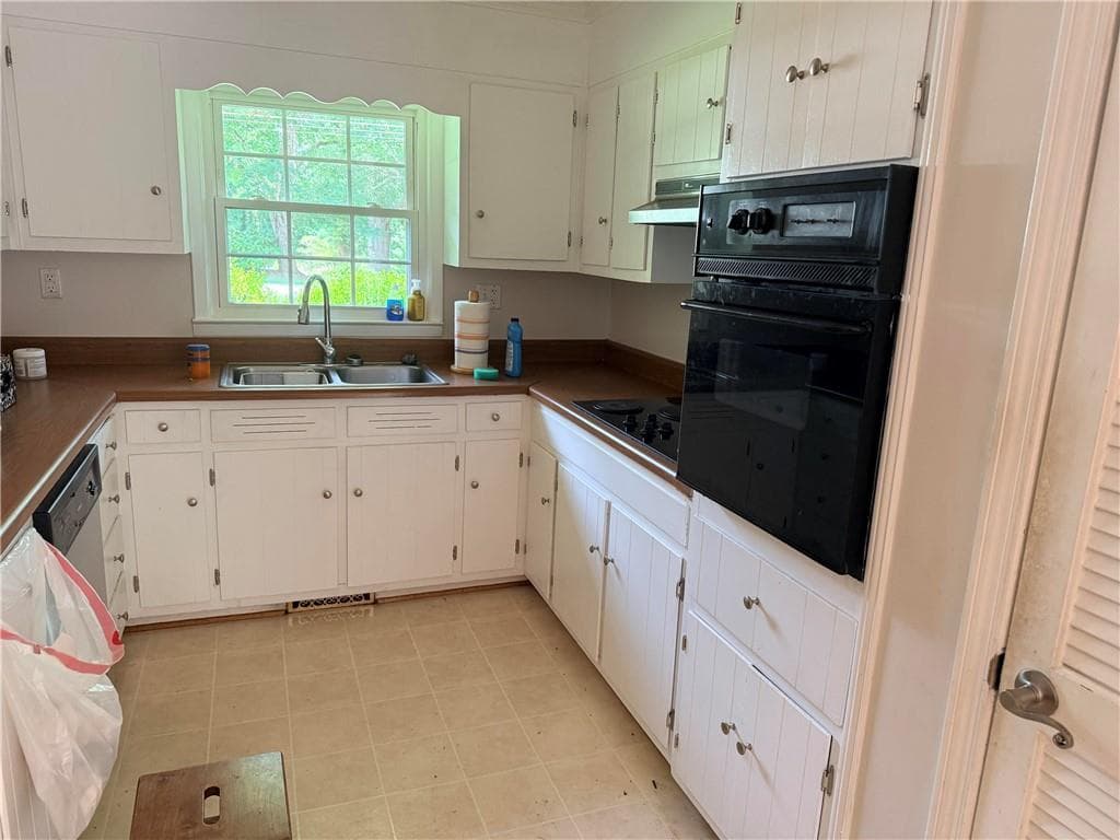 3 bedroom, 2 bathroom, 1,392 sq ft single family residence for sale at 59 James Street, Tallapoosa, GA 30176 — photo 4