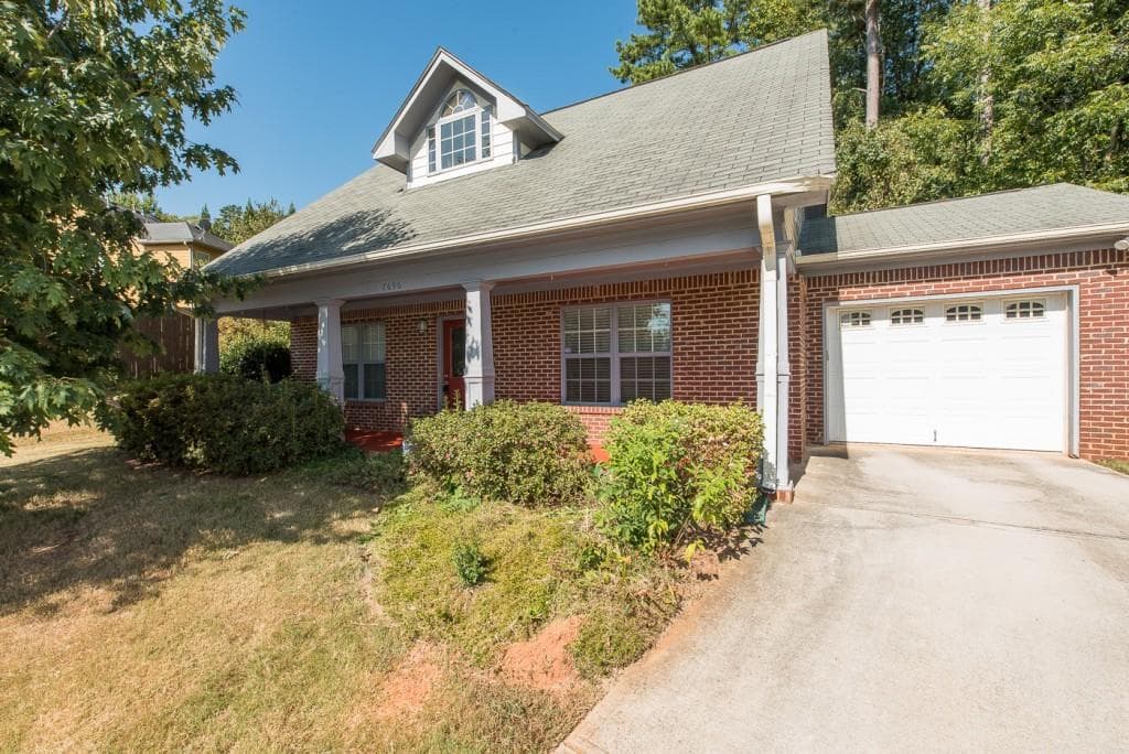 3 bedroom, 3 bathroom, 1,336 sq ft single family residence for rent at 2696 Silver Hill Terrace, Atlanta, GA 30316 for $1,995 a month — photo 1 of 19