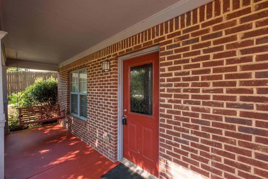 3 bedroom, 3 bathroom, 1,336 sq ft single family residence for rent at 2696 Silver Hill Terrace, Atlanta, GA 30316 for $1,995 a month — photo 2