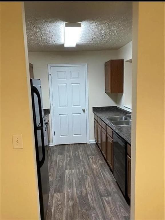 3 bedroom, 2 bathroom, 1,232 sq ft condominium for sale at 1303 Fairington Club Drive, Lithonia, GA 30038 — photo 1 of 11