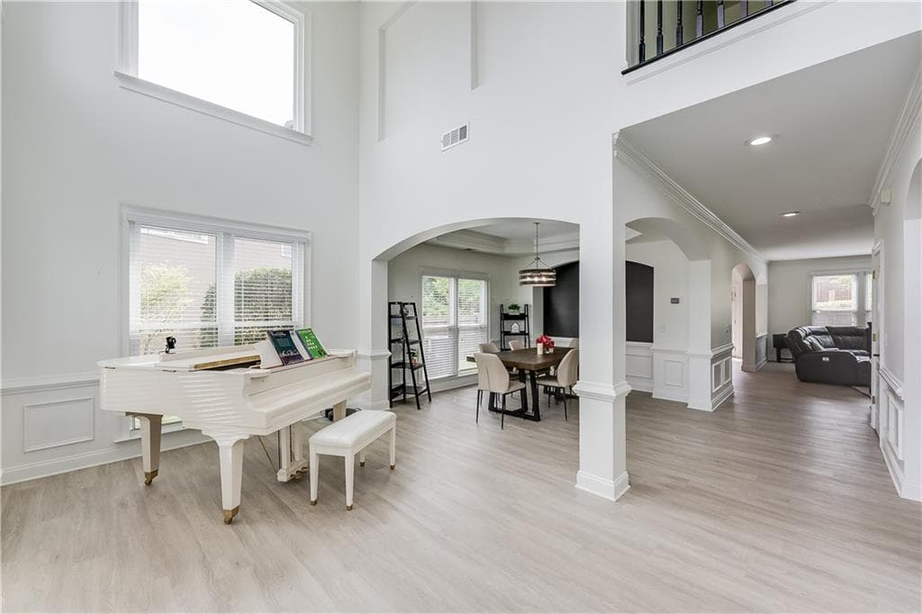 5 bedroom, 3 bathroom, 3,545 sq ft single family residence for sale at 5023 Duxford Drive, Smyrna, GA 30082 — photo 6