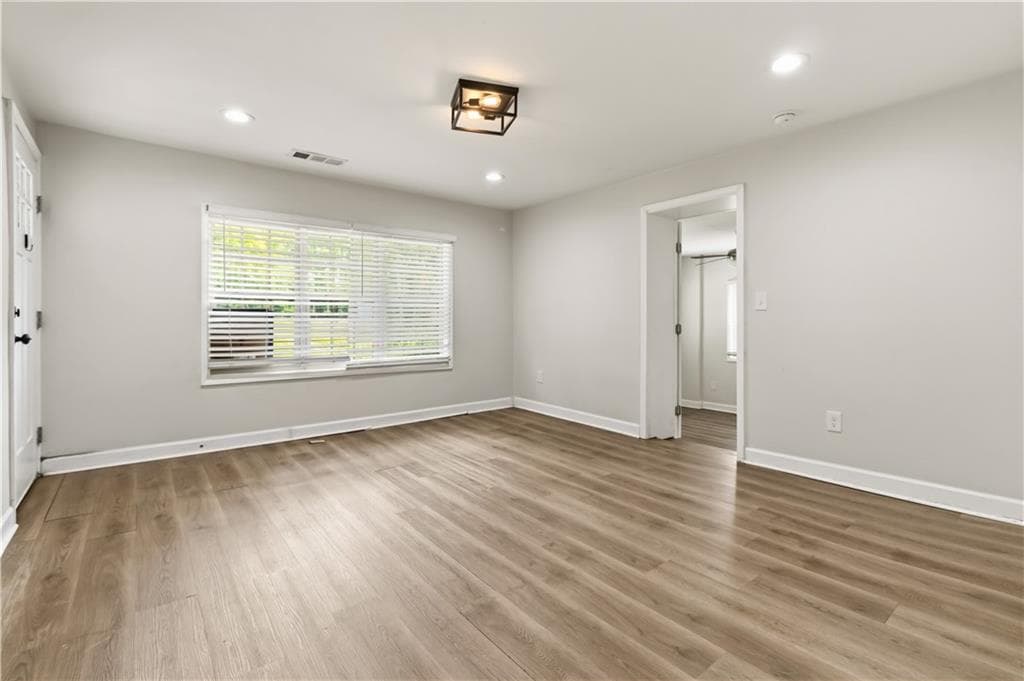 3 bedroom, 3 bathroom, 1,754 sq ft single family residence for sale at 3920 Jailette Road, College Park, GA 30349 — photo 7