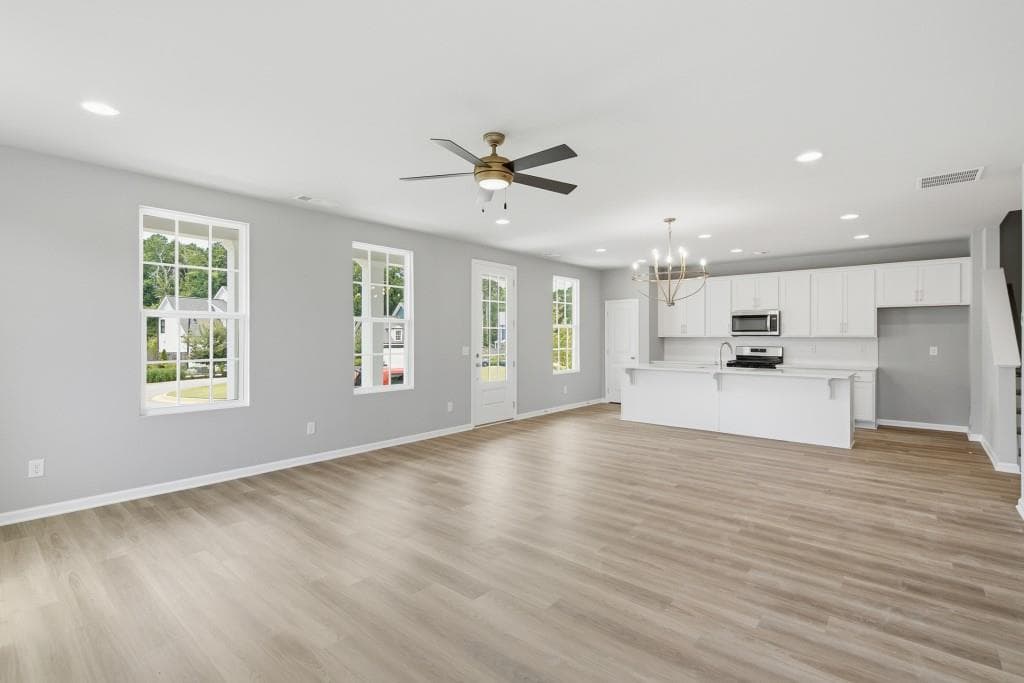 4 bedroom, 4 bathroom, 2,118 sq ft single family residence for sale at 71 Hydrangea Lane, Auburn, GA 30011 — photo 3