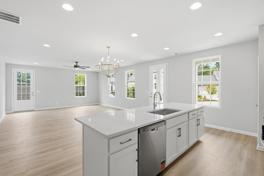 4 bedroom, 4 bathroom, 2,118 sq ft single family residence for sale at 71 Hydrangea Lane, Auburn, GA 30011 — photo 6