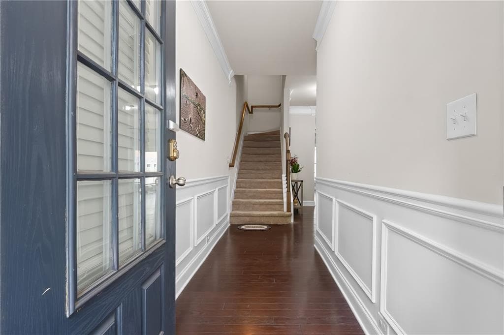 4 bedroom, 3 bathroom, 1,776 sq ft townhouse for sale at 2573 Parkwood Cove Drive, Atlanta, GA 30340 — photo 4