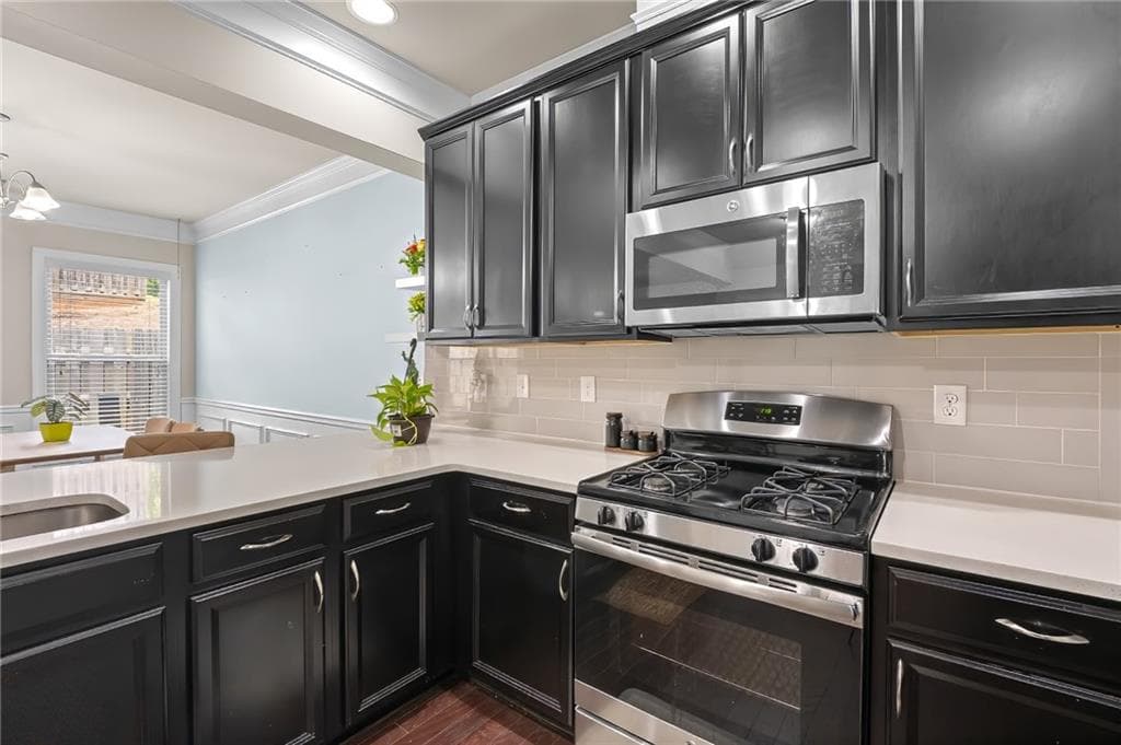 4 bedroom, 3 bathroom, 1,776 sq ft townhouse for sale at 2573 Parkwood Cove Drive, Atlanta, GA 30340 — photo 8