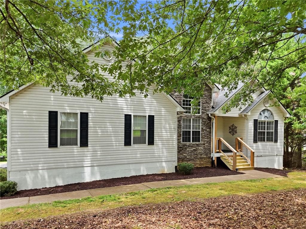 4 bedroom, 3 bathroom, 3,167 sq ft single family residence for sale at 460 Kerry Drive, Jasper, GA 30143