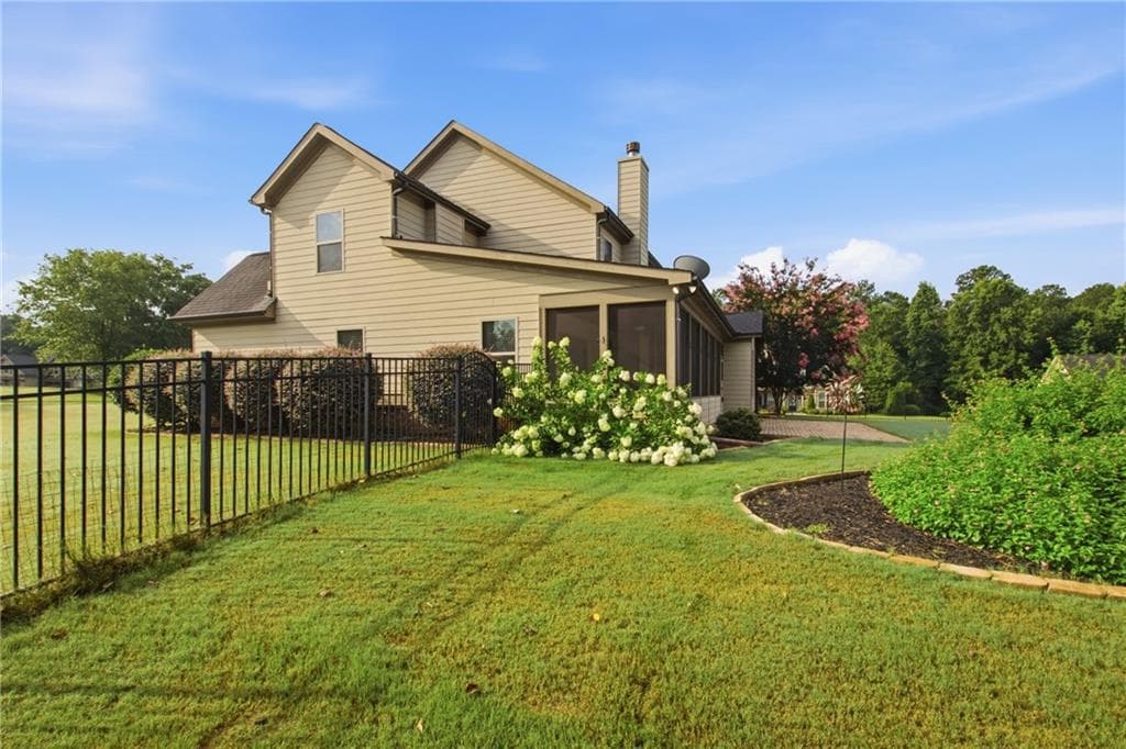 4 bedroom, 3 bathroom, 2,561 sq ft single family residence for sale at 4662 Whitlow Ridge Drive, Bishop, GA 30621 — photo 5