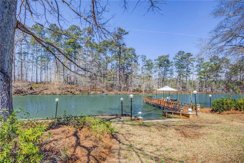3 bedroom, 2 bathroom, 1,440 sq ft single family residence under contract at 156 Montego Bay Road, Milledgeville, GA 31061 — photo 3