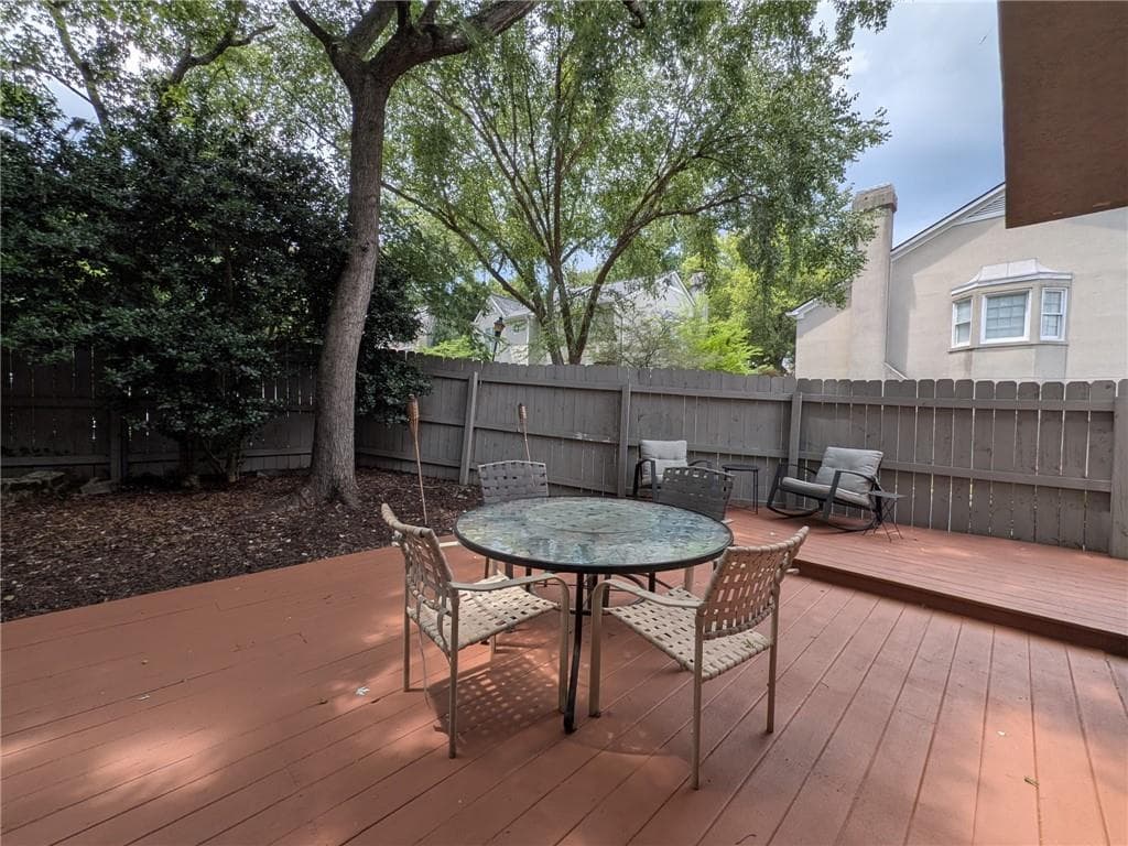 2 bedroom, 3 bathroom, 1,252 sq ft townhouse for sale at 502 Defoors Landing, Atlanta, GA 30318 — photo 5