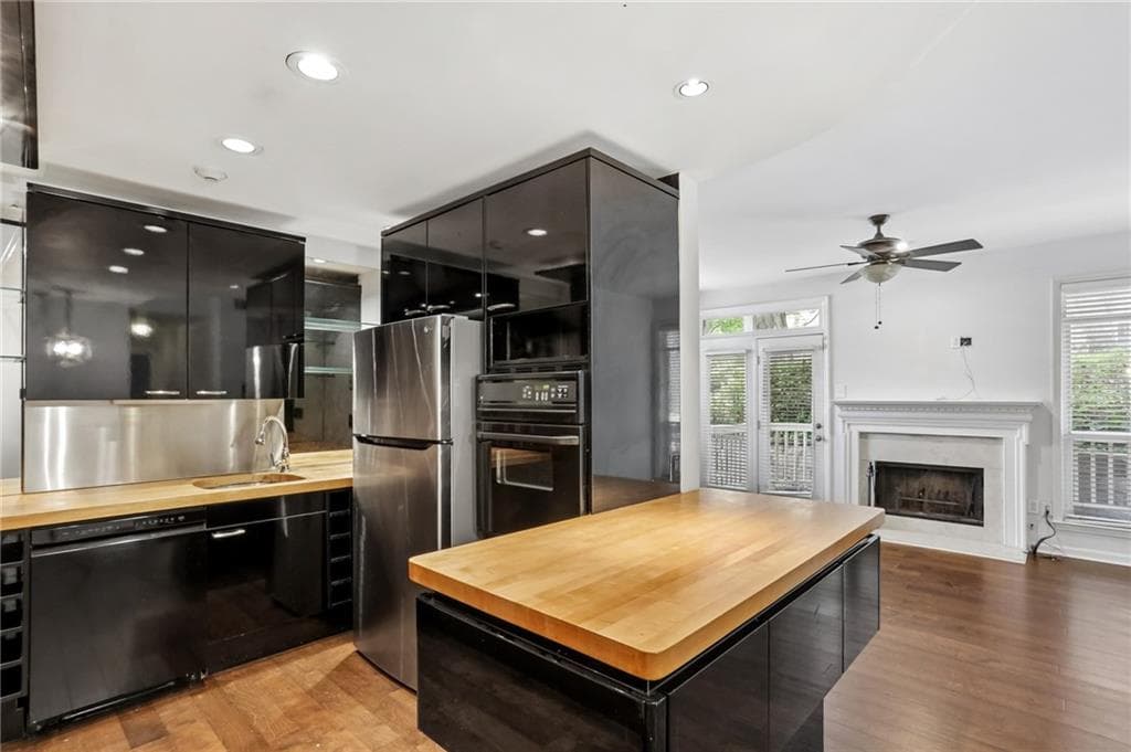 2 bedroom, 1 bathroom, 1,070 sq ft condominium for sale at 1513 Mcgill Park Avenue, Atlanta, GA 30312 — photo 8