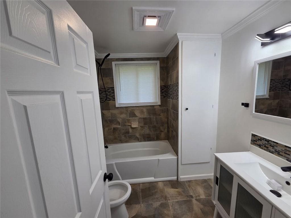 3 bedroom, 1 bathroom, 900 sq ft single family residence for sale at 2396 Clarissa Drive, Atlanta, GA 30318 — photo 10
