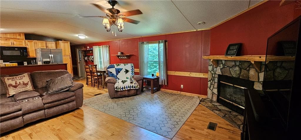 3 bedroom, 2 bathroom, 1,280 sq ft single family residence under contract at 567 Dale Trail, Menlo, GA 30731 — photo 8