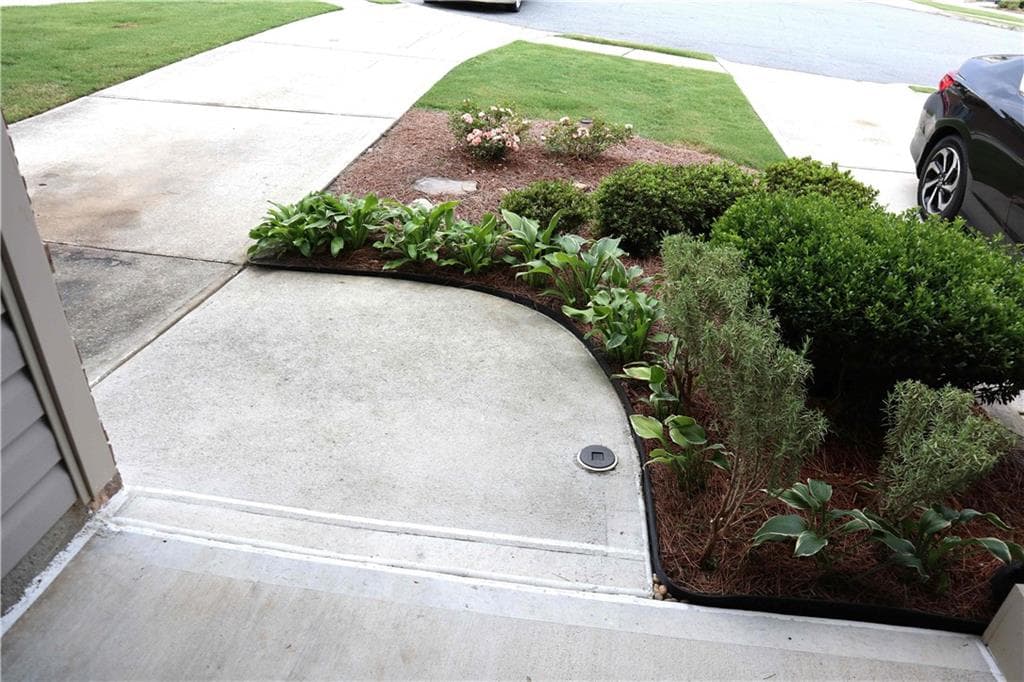 3 bedroom, 3 bathroom, 1,474 sq ft townhouse for sale at 1740 Snapping Court, Winder, GA 30680 — photo 5