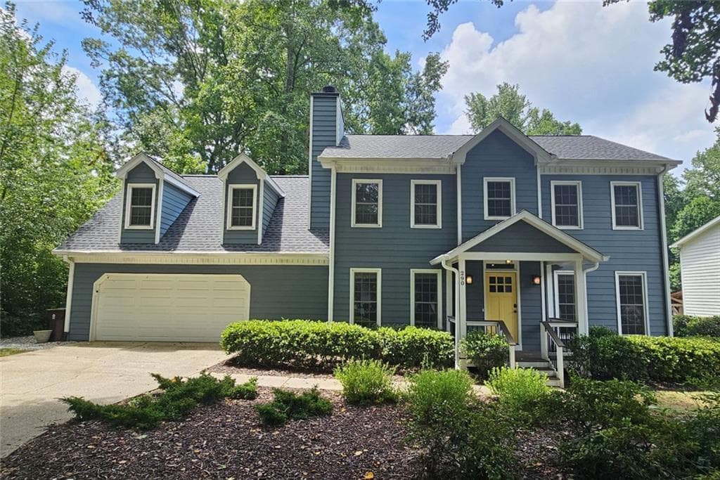 4 bedroom, 3 bathroom, 2,029 sq ft single family residence for rent at 290 Oakmere Drive, Alpharetta, GA 30009 for $3,995 a month — photo 1 of 26