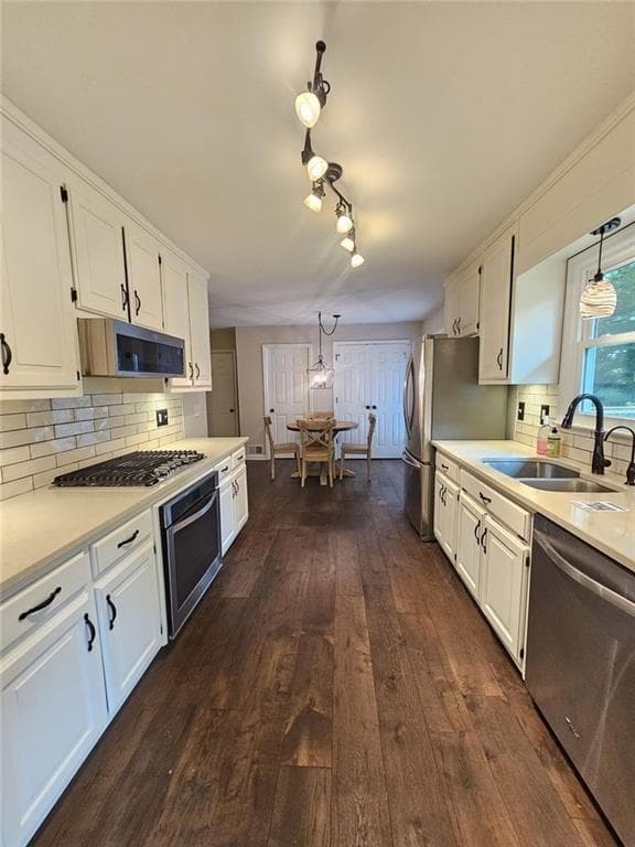 4 bedroom, 3 bathroom, 2,029 sq ft single family residence for rent at 290 Oakmere Drive, Alpharetta, GA 30009 for $3,995 a month — photo 6