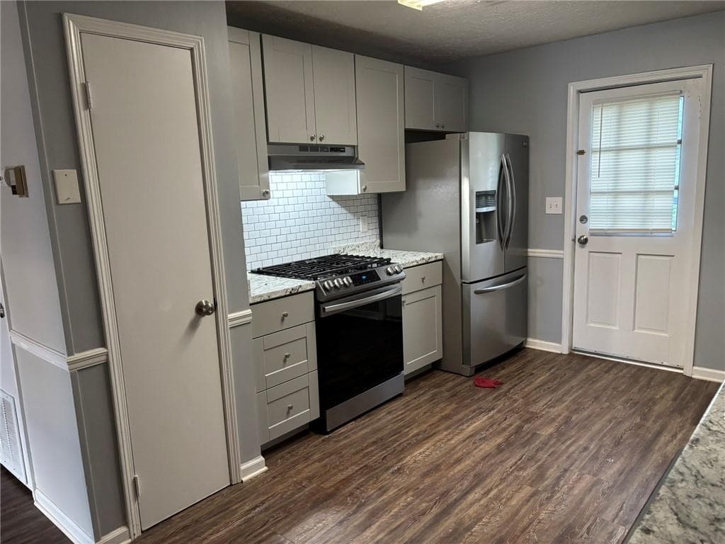 2 bedroom, 1 bathroom, 918 sq ft duplex for rent at 92 Fawn Path A, Dallas, GA 30132 for $1,400 a month — photo 6
