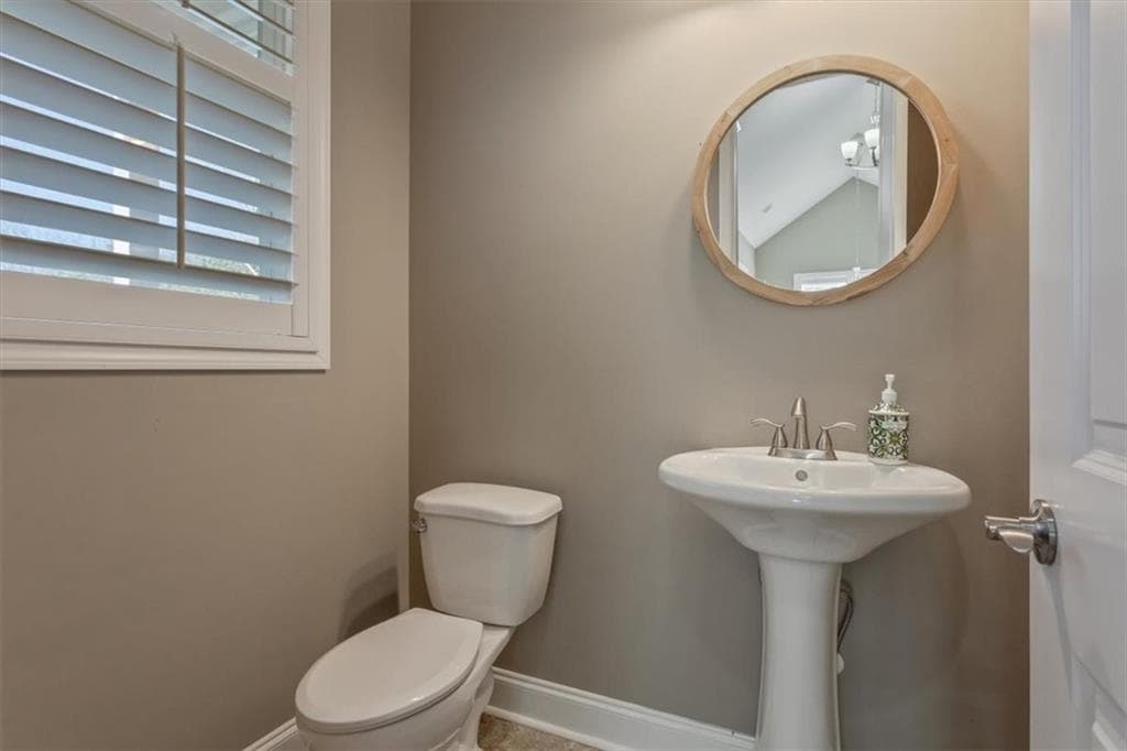 4 bedroom, 2 bathroom, 2,538 sq ft single family residence for sale at 108 Madison Court, Jasper, GA 30143 — photo 8