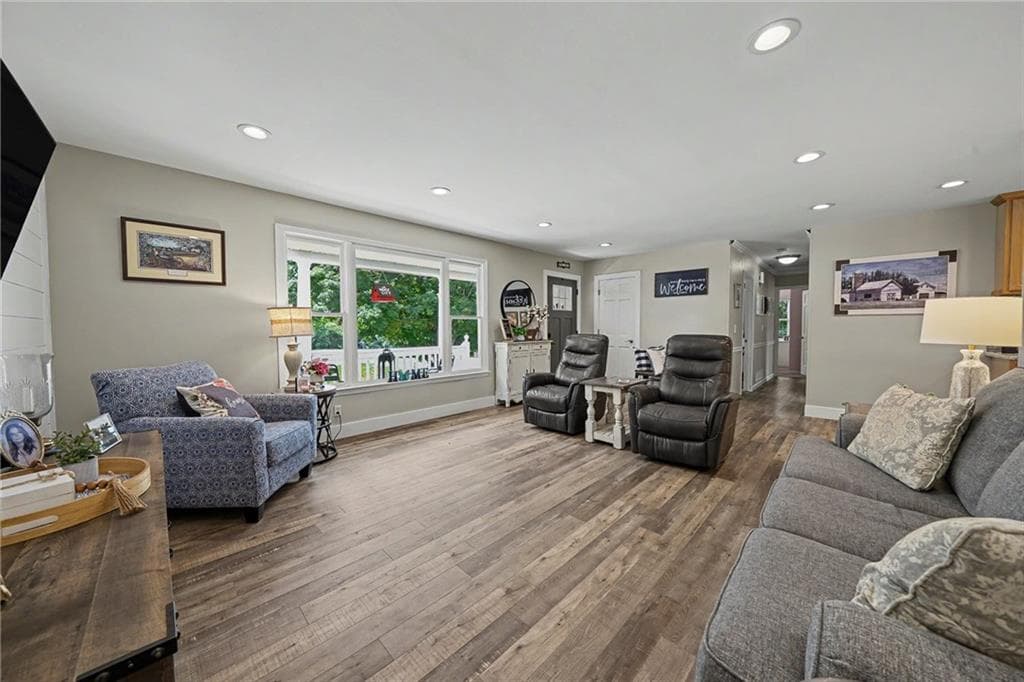 5 bedroom, 3 bathroom, 4,242 sq ft single family residence for sale at 851 Lacy Road, Canton, GA 30115 — photo 9