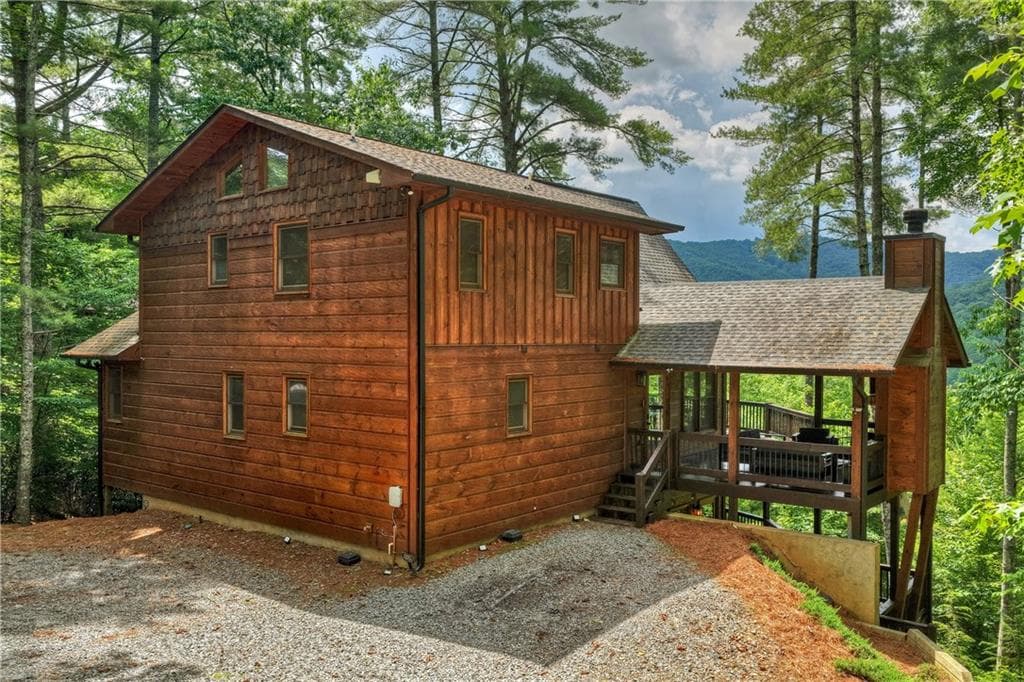 4 bedroom, 4 bathroom, 2,784 sq ft single family residence for sale at 255 Indian Ridge Road, Epworth, GA 30541 — photo 3
