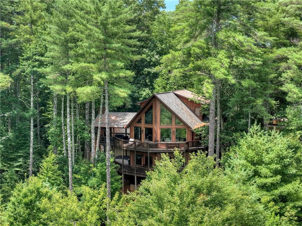 4 bedroom, 4 bathroom, 2,784 sq ft single family residence for sale at 255 Indian Ridge Road, Epworth, GA 30541 — photo 4